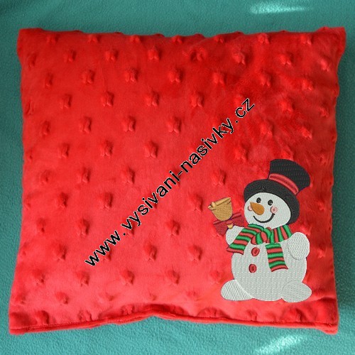 Polštář s výšivkou SNĚHULÁK - Kliknutím na obrázek zavřete