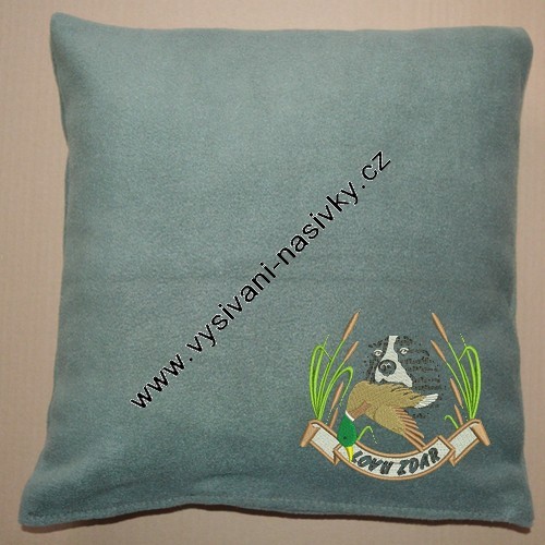 Polštář s výšivkou LOVU ZDAR (2) - Kliknutím na obrázek zavřete